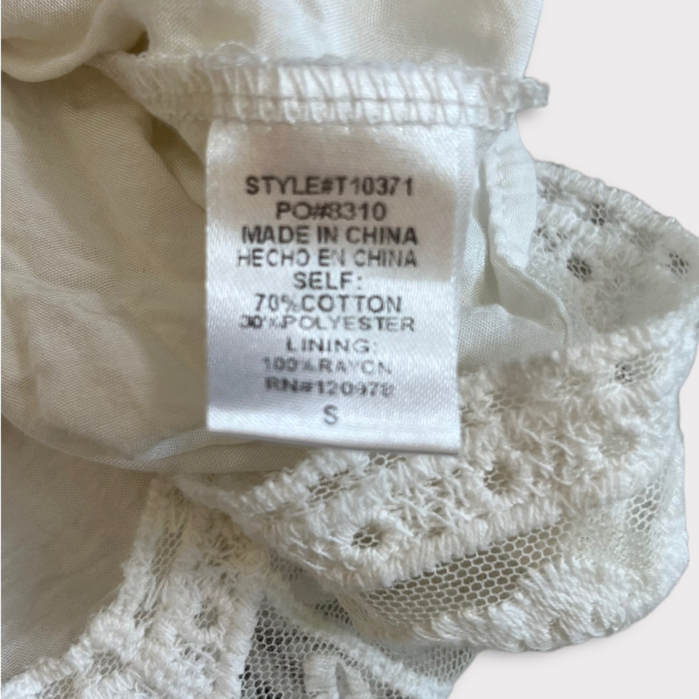 Entro Beautiful Flowy Sleeveless White Lace Top with Lining//S//Empire Waist - Picture 14 of 14